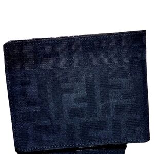 Fendi zucca bifold wallet authentic ❤️